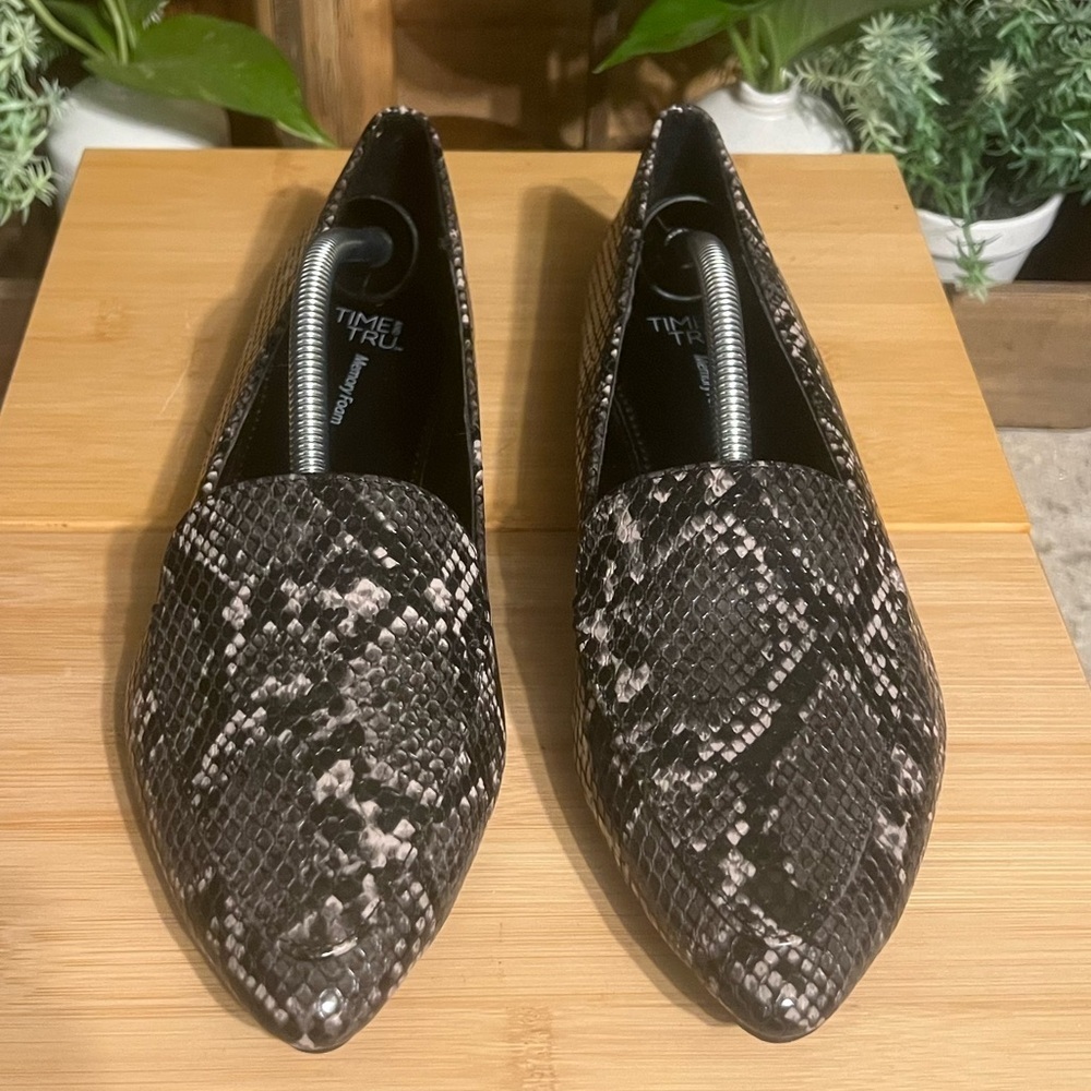 Time and Tru Black and Gray Snake Print Flats